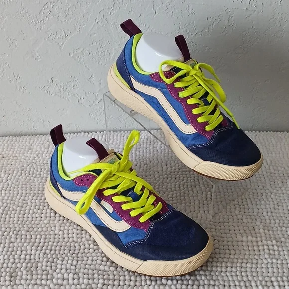 Vans Ultra Range Shoes - Picture 3 of 16